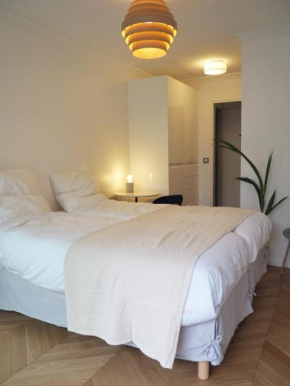Denfert Rochereau -2 Rooms with Terrace